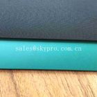 Glatte Gummiblatt-Rolle mit einem Seiten-PVC grüner schwarzer Oberflächenmatt