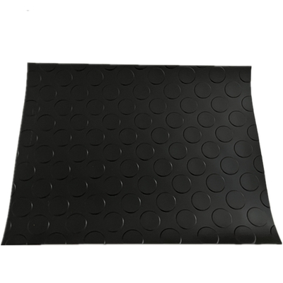 Schwarze, runde, feuchtigkeitsdichte, rutschfeste und verschleißfeste PVC-Bodenmatte