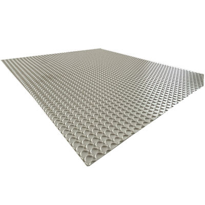 Industrietransportband mit Sichelmuster-Oberfläche und rutschfester PVC-Beschichtung