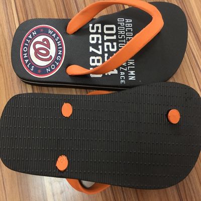 Eco-Friendly EVA Flip Flops with Anti-Skidding 15mm Sole Thickness and Customizable Sizes