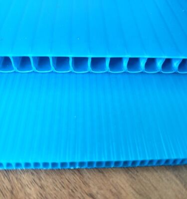 Maßgeschneiderte recycelbare, wasserdichte PP-Kunststoff-Wellplatte für Verpackungsboxen