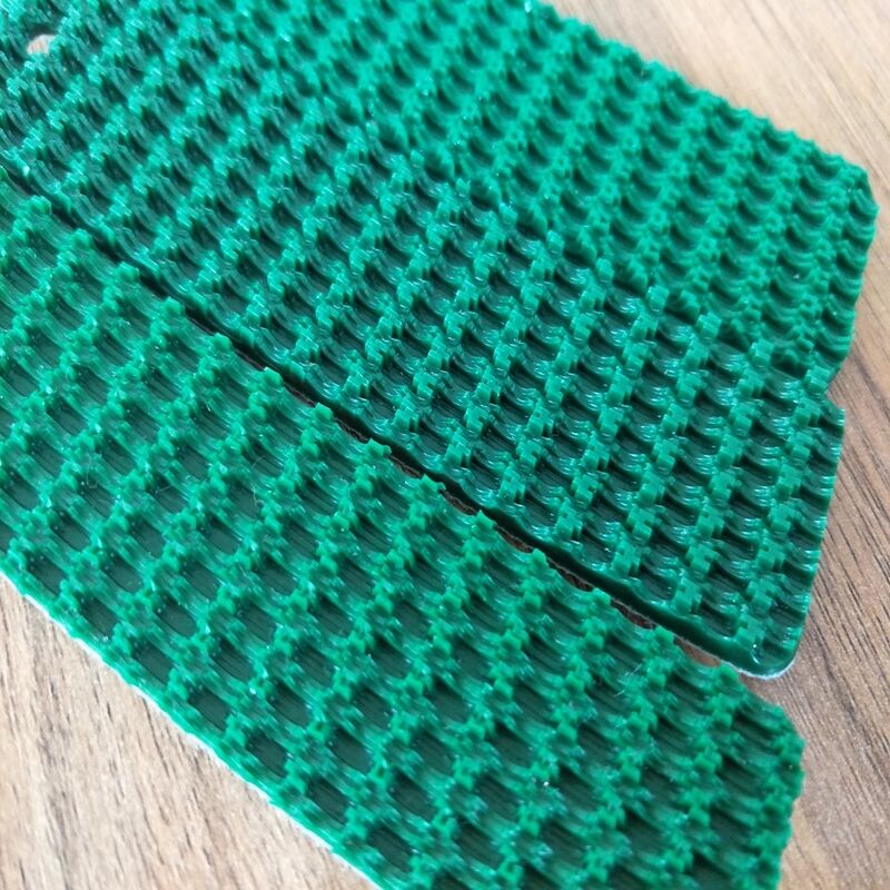 3300 mm breites, energiesparendes, leichtes PVC-Fahrband für industrielle Anwendungen